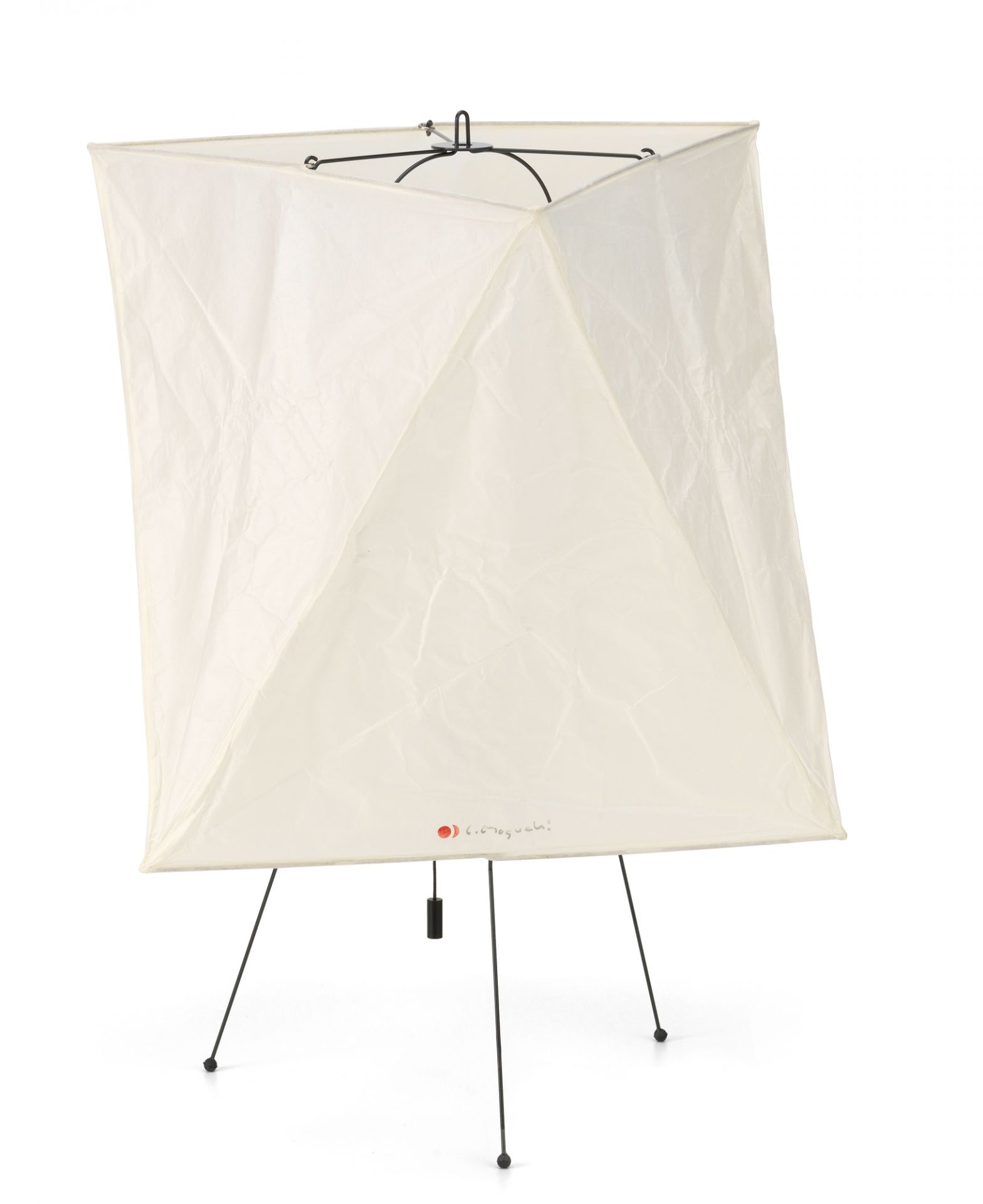 Akari YA2 Tischleuchte von Vitra mit quadratischem Lampenschirm aus Papier und filigranem Drahtgestell.